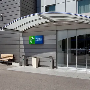 https://holiday-inn-express-geneva-airport.genevahotels4all.com