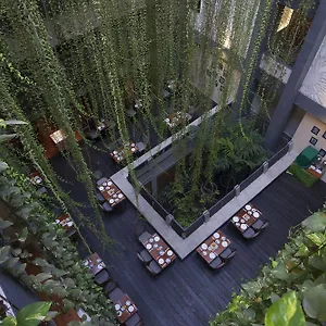 https://grandmas-legian-hotel.ubudhotelsnow.com