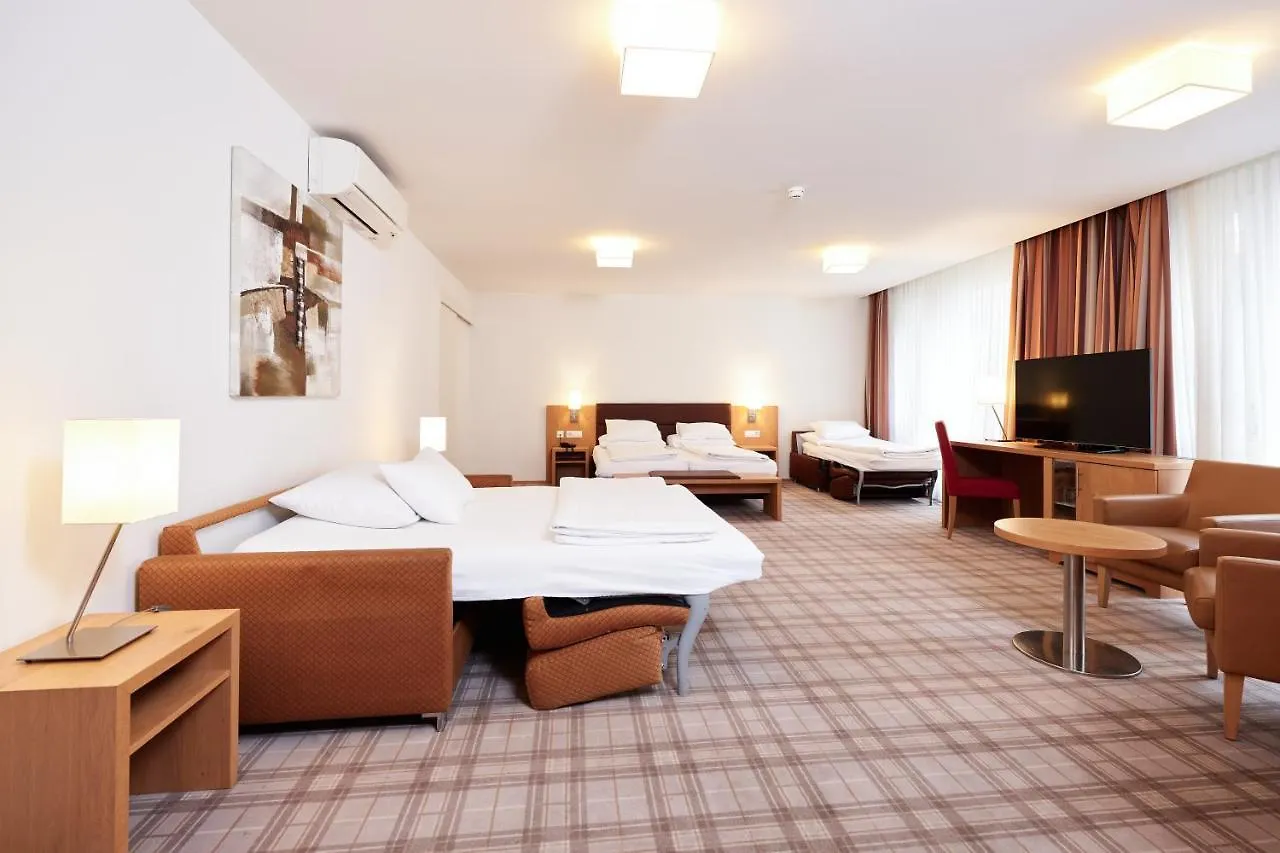 Central City Hotel Rochat Bazylea 3*,